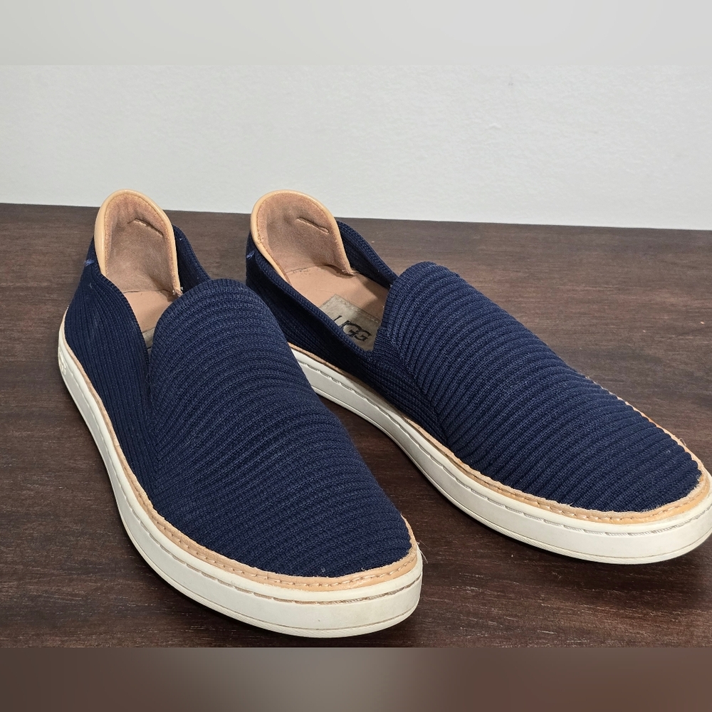 UGG Sammy Wavy Slip-on Sneaker Women's Size 7.5 - Picture 3 of 10